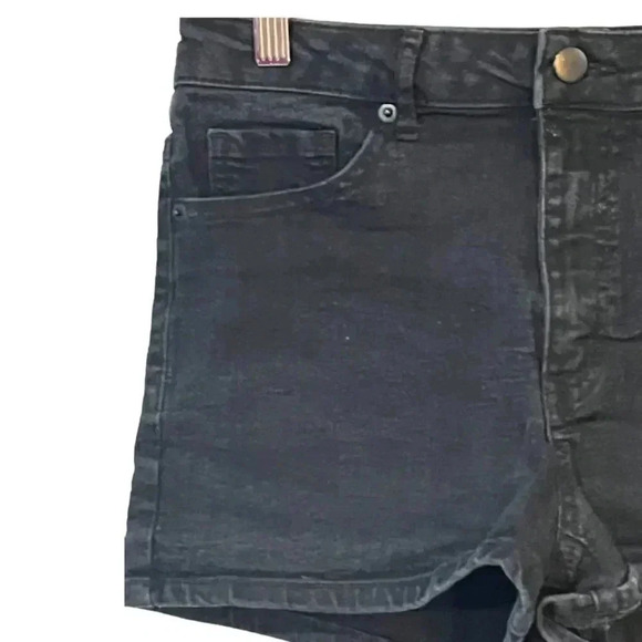 Forever 21 black denim shorts size 29 EUC - Picture 5 of 11
